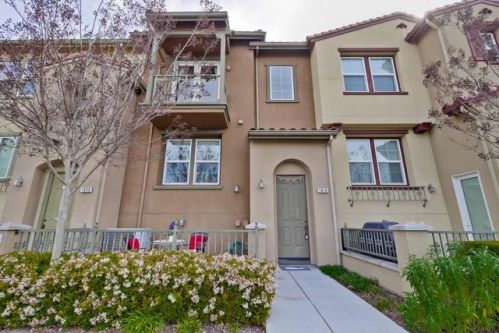 1016 Luz Del Sol Loop, Milpitas CA  95035-8684 exterior