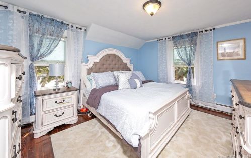 5 Commonwealth Ave, New Britain CT  06053-2913 exterior