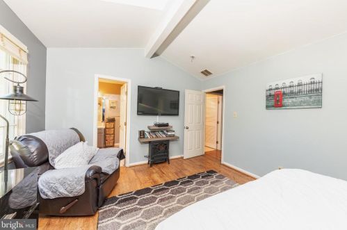 362 Lake Side Dr, Swedesboro NJ  08085-1591 exterior