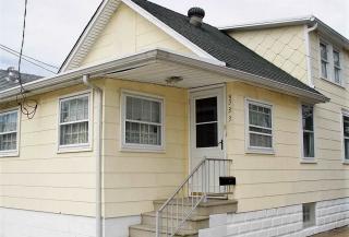 333 Andrews Ave, Wildwood Crest, NJ 08260-1609
