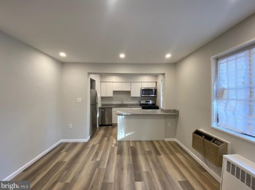 4733 1st St, Washington, DC 20032-2728