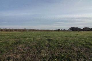 7727 Water Edge, Beaumont, TX 77707-3664