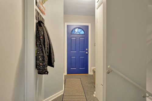 1123 Kendall Ave, Milwaukee, WI 53209-4502