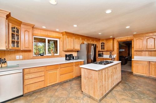 1300 Malabar Way, Big Bear City CA  92314-9216 exterior