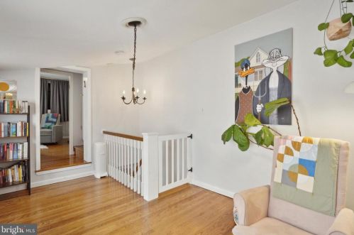 121 League St, Philadelphia PA  19147-4224 exterior