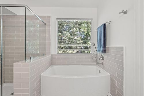2813 Bottle Brush Ct, Mount Pleasant SC  29466-9202 exterior