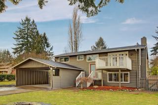 215 Hubbard Rd, Lynnwood, WA 98036-7231