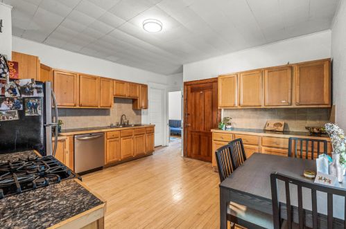 344 Rosedale Ave, Milwaukee WI 53207-0014 exterior