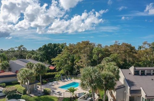171 Bears Paw Trl, Naples, FL 34105-3132