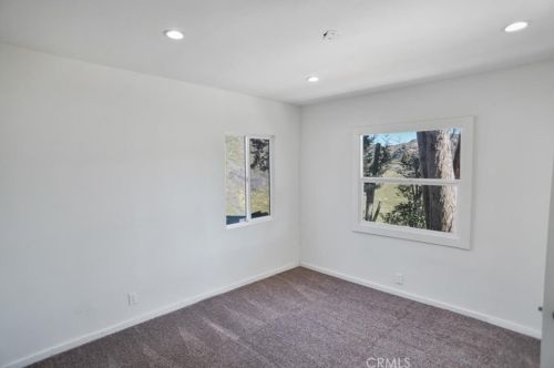 30009 Hunstock St, Santa Clarita CA  91384-2456 exterior