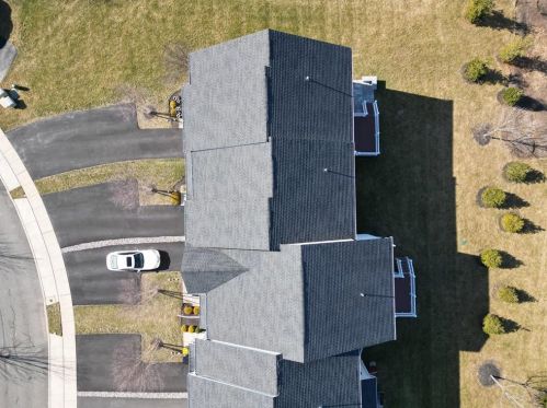 959 King Way, Breinigsville PA  18031-1484 exterior