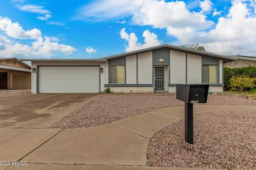 2426 Isabella Ave, Mesa, AZ 85202-5422