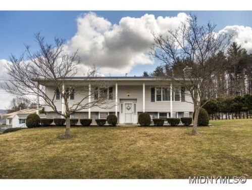 405 Ridge Rd, Oriskany, NY 13424-4733