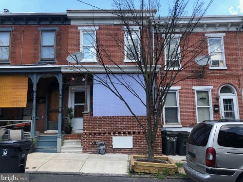1029 7th St, Wilmington, DE 19805-3217