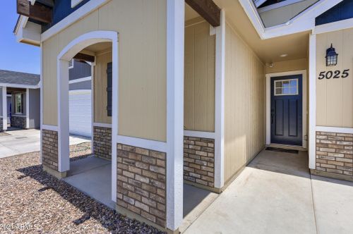 5025 11th Pl, Phoenix, AZ 85040-3925