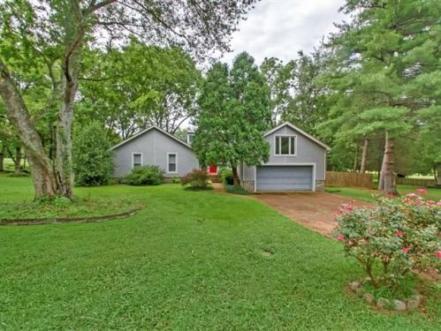 107 Doral Dr, Franklin, TN 37069-7126