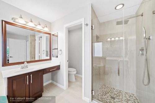 1277 144th Ter, Hollywood FL  33028-2925 exterior