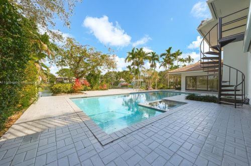 3051 35 St, Hollywood FL 33021-2627 exterior