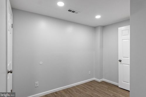 1229 Heald St, Wilmington DE  19802-5240 exterior