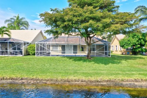 5428 Grande Palm Cir, Delray Beach, FL 33484-1366