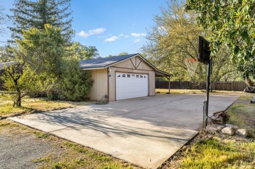 3120 Humphrey Rd, Loomis CA  95650-9095 exterior