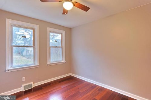 211 Basin St, Norristown PA 19401-4060 exterior