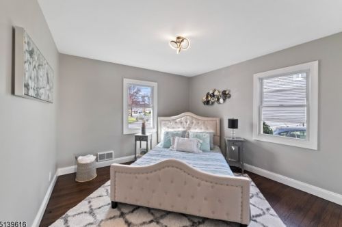 8 Mary Ln, Fanwood NJ  07023-1009 exterior