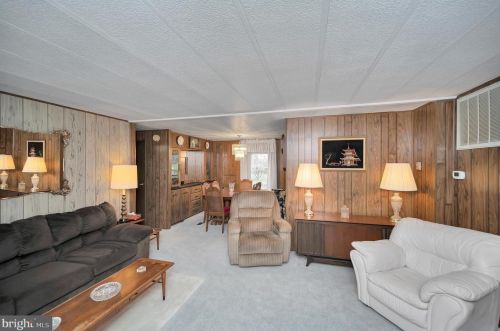 6705 Fisher Dr, Spotsylvania VA  22551-2613 exterior