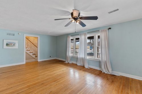 423 Salisbury St, West Bend WI  53090-9504 exterior