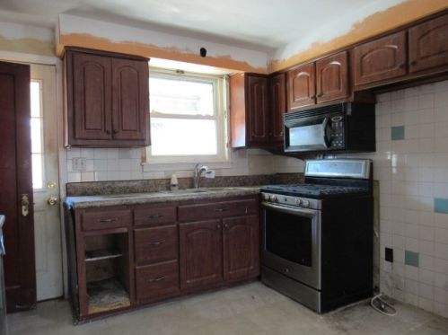 832 Woodward St, Mckeesport PA  15132-1659 exterior