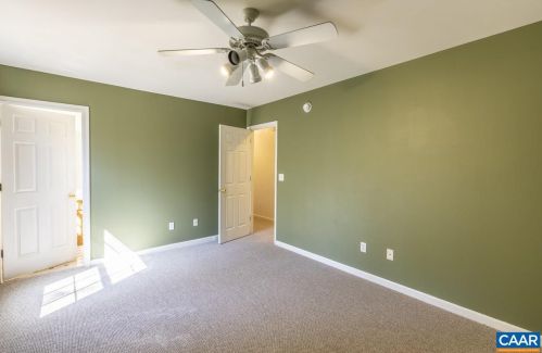 501 Jefferson Dr, Bybee VA 22963-3034 exterior