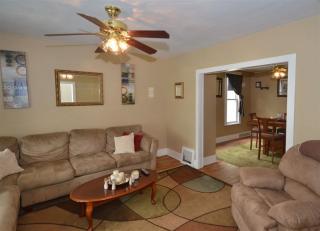 30 Weymouth St, Albany, NY 12205-3417