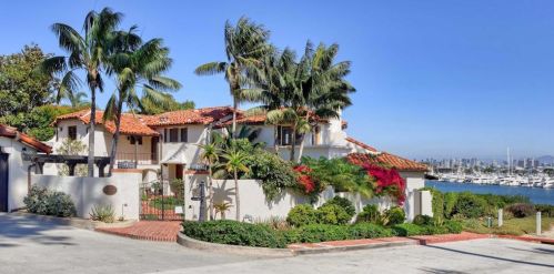 2900 Nichols St, San Diego CA 92106-3426 exterior