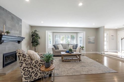 1685 Grizilo Dr, San Jose CA  95124-1920 exterior