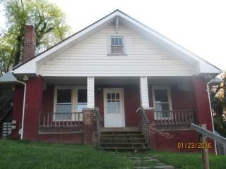 2225 Atchley St, Knoxville TN  37920-1748 exterior