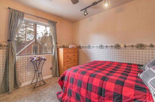329 Fairway Blvd, Big Bear City CA  92314-8879 exterior