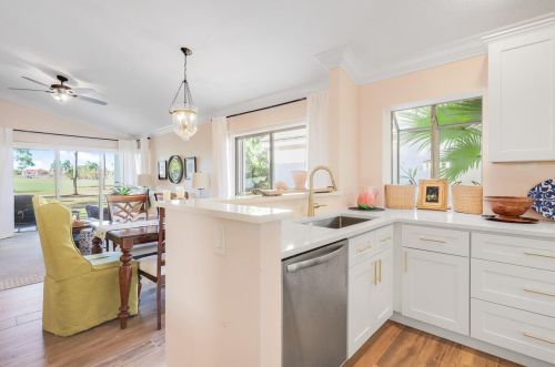 85 Admirals Ct, West Palm Beach, FL 33418-7192