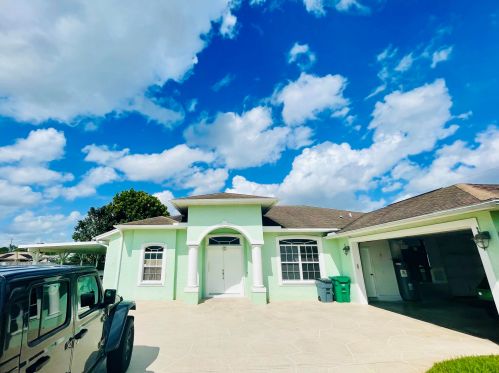 2051 Logwood Rd, Fort Pierce, FL 34953-2495