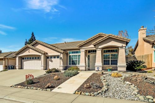 9247 Brown Rd, Elk Grove CA  95624-3917 exterior