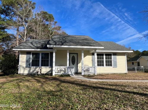 30 Burlington Cir, Beaufort, SC 29906-8538