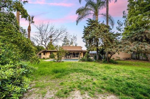 5061 Chicopee Ave, Van Nuys, CA 91316-2509