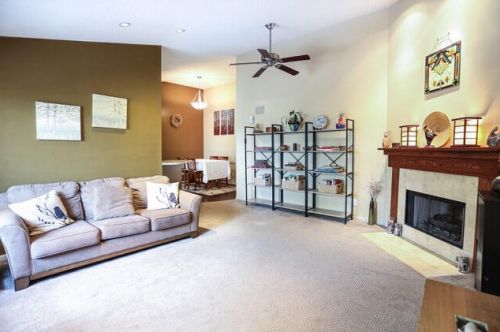 1151 Baldwin Ct, Thiensville WI  53092-5975 exterior