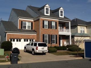 1014 Pickett St, Fredericksburg VA  22401-2605 exterior