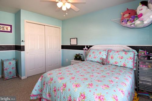 14276 Town Commons Way, Gainesville VA  20155-1497 exterior