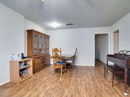 825 Crosby Ave, Fort Worth TX 76108-1006 exterior