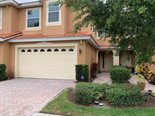 2039 Michael Tiago Cir, Maitland, FL 32751-8670