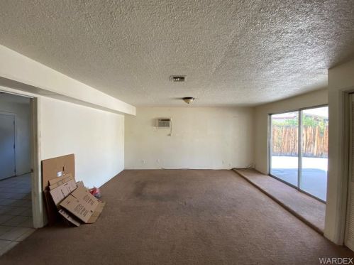 1648 Lakeside Dr, Bullhead City AZ  86442-6529 exterior