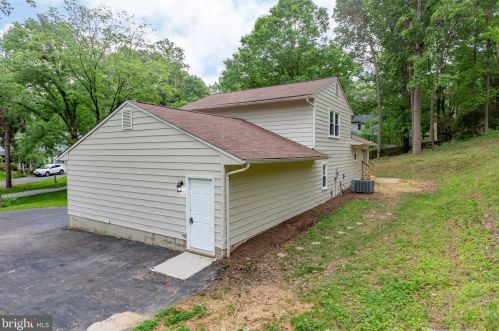 3 Willow Branch Pl, Fredericksburg VA  22405-1445 exterior