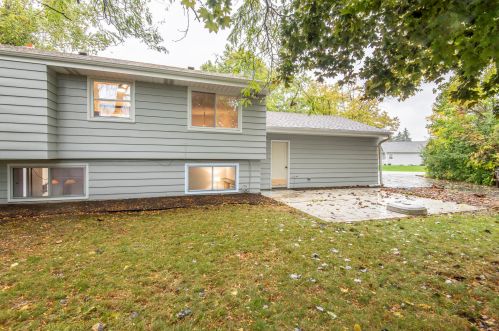 3590 Glen Park Rd, Waukesha WI  53151-5222 exterior