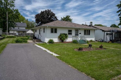 443 Suszycki Dr, Mauston, WI 53948-1628